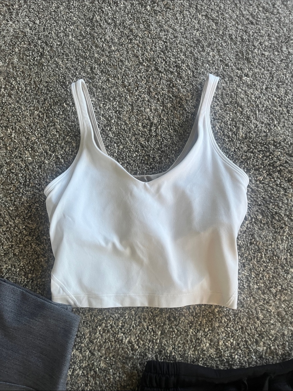 Lululemon Lot Size 6 top, shorts and leggings - Picture 2 of 11